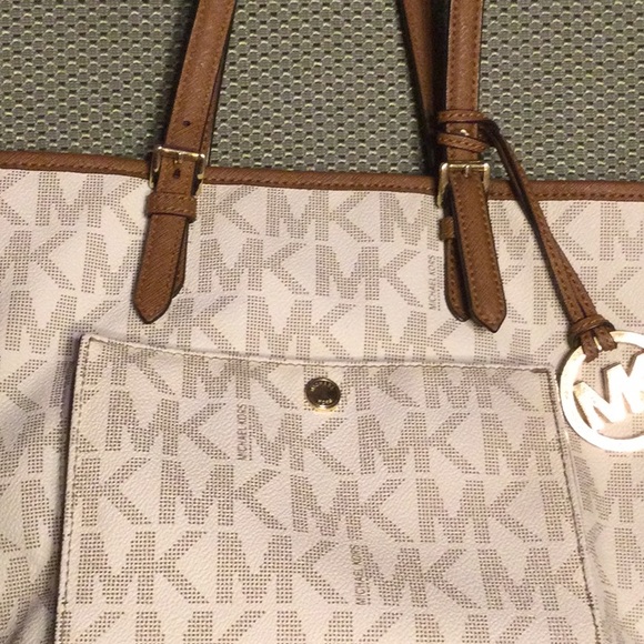 Michael Kors tan and cream large logo leather/coated canvas satchel - Picture 4 of 8